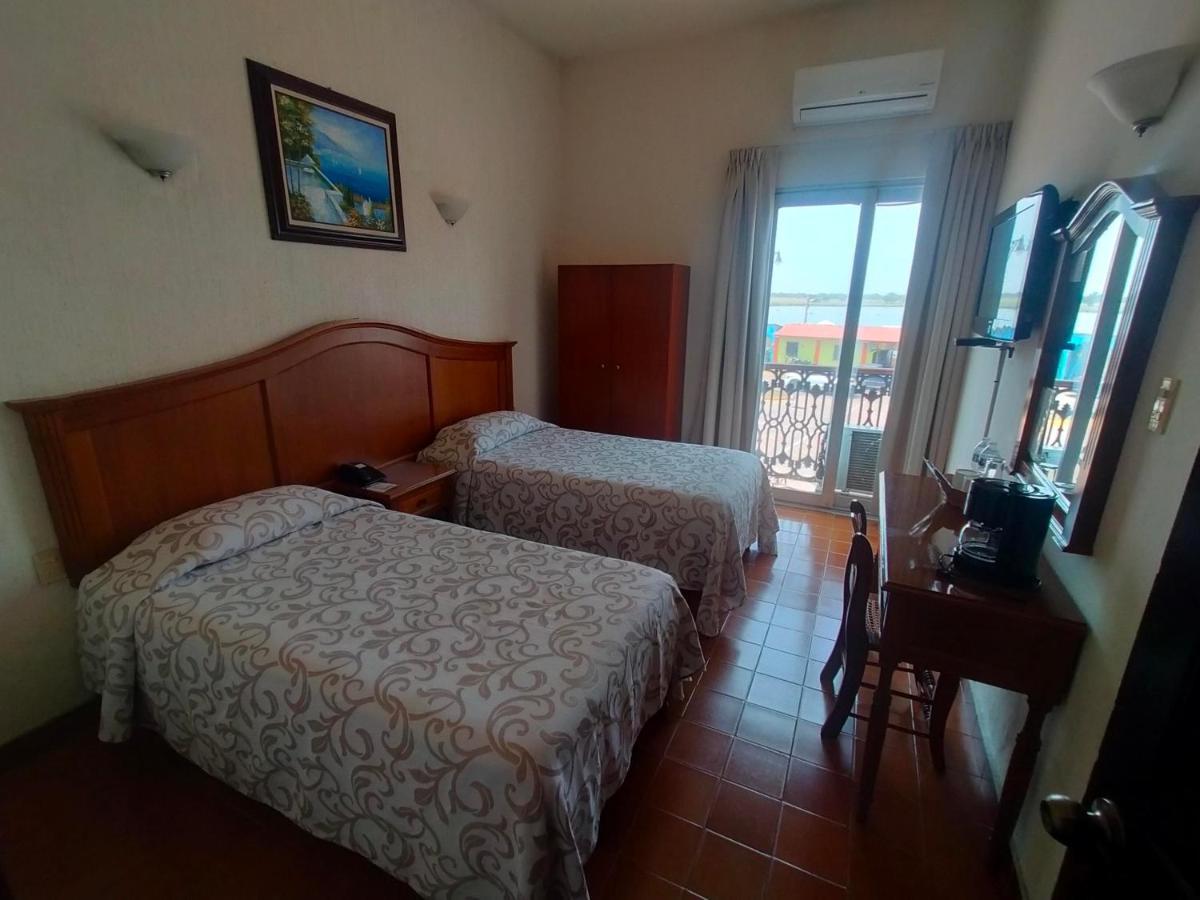Hotel Posada Dona Lala Tlacotalpan Ngoại thất bức ảnh